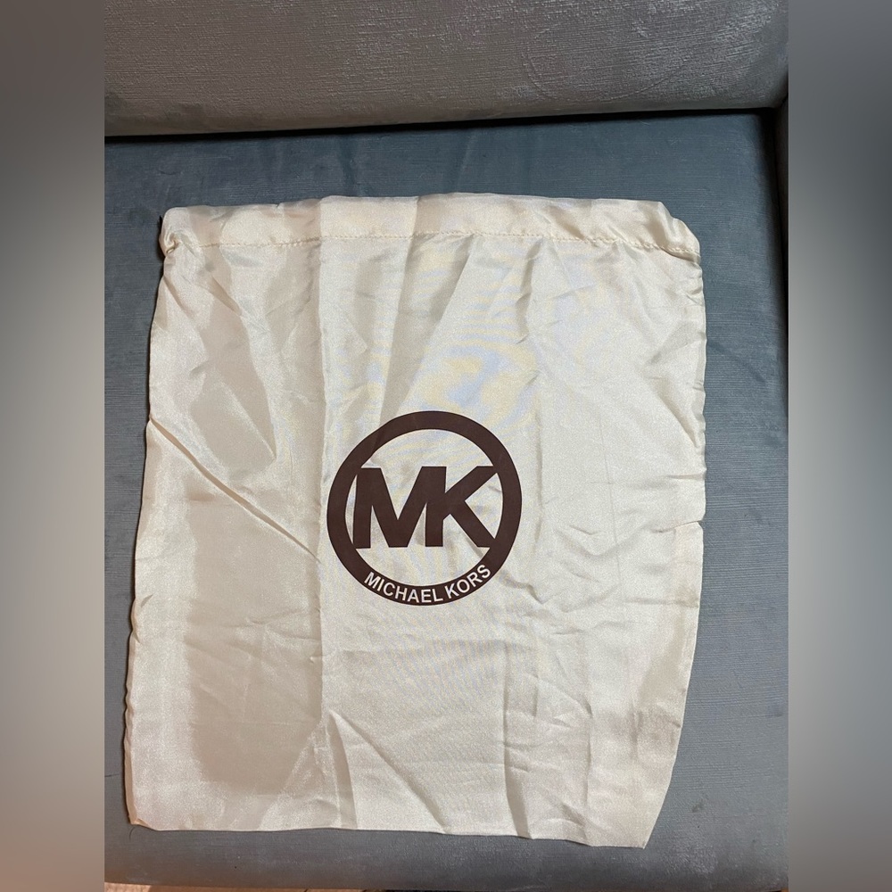 EUC Michael Kors silky dust bag 13 3/4 “X 15”, ivory brown emblem